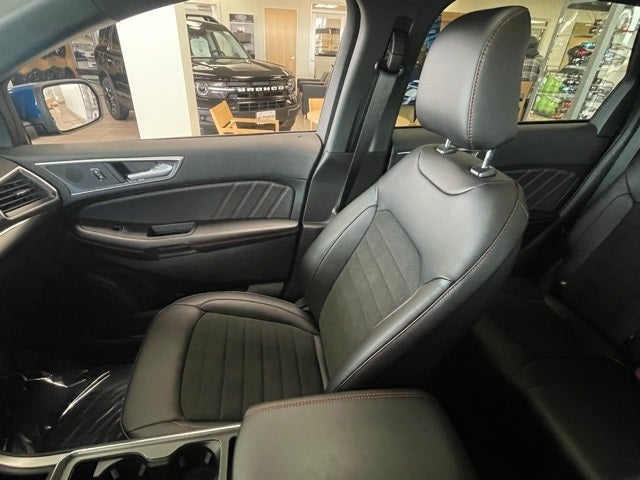 2024 Ford Edge ST Line w/Panoramic Vista Roof + Trailer Tow Pkg